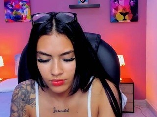 ?, VҽɳυʂCʅαɾƙ? naked in her Live Sex Chat