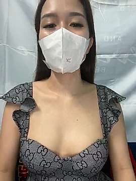 Hana273 naked stripping on cam for live sex video chat
