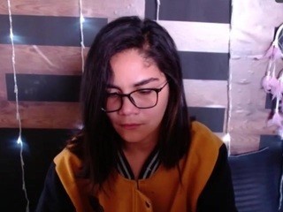 HARPER-WIITHE naked in her Live Sex Chat