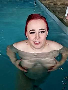 littleEve naked stripping on cam for live sex video chat