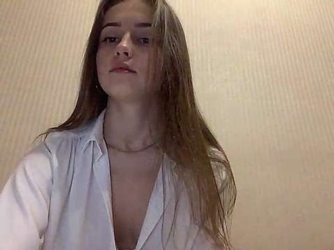 Litttleangeeel naked stripping on cam for live sex video chat