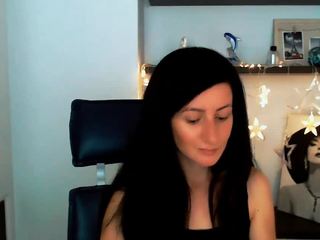 Mary-Fleming naked in her Live Sex Chat