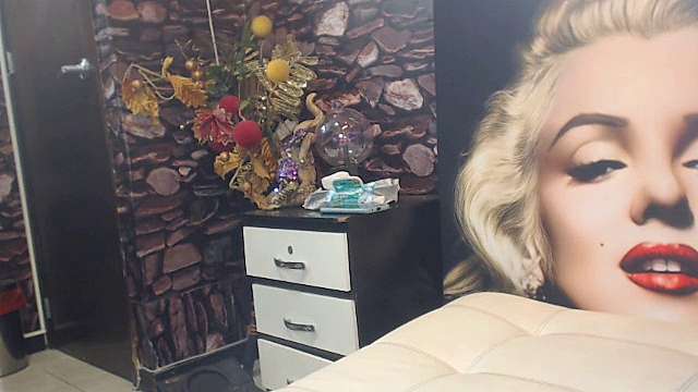 mateo_samanta naked stripping on cam for live sex video chat