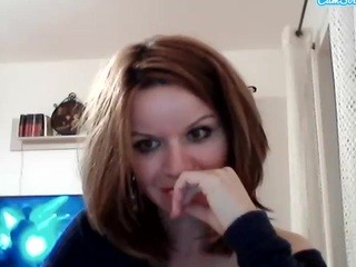 MilfMilennia naked in her Live Sex Chat