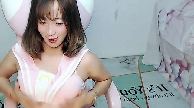 Milk-Fragrance naked stripping on cam for live sex video chat
