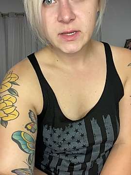 MsExotic19 naked stripping on cam for live sex video chat
