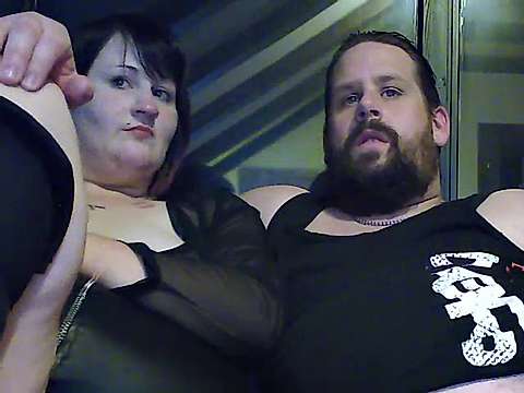 NiceAndCurvy naked stripping on cam for live sex video chat