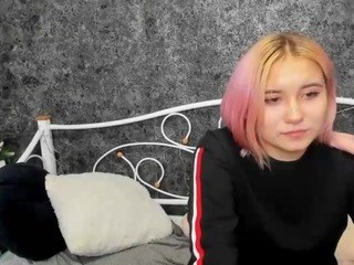 SelenaSoul naked in her Live Sex Chat