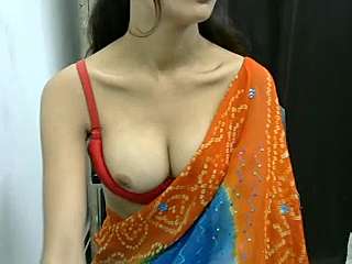 sexy_priyaa naked stripping on cam for live sex video chat