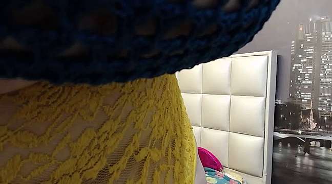 Shirly-Correal naked stripping on cam for live sex video chat