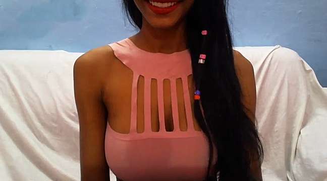Sonia-silk naked stripping on cam for live sex video chat