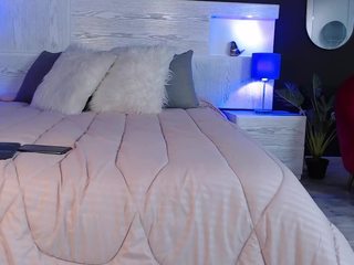 taamaaraa, ? naked in her Live Sex Chat