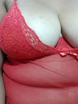 Amadoramisteriosa naked stripping on cam for live sex video chat