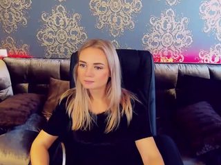 ArishaMagic naked in her Live Sex Chat
