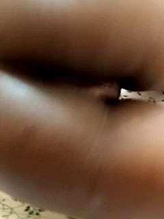 B2xrapper naked stripping on cam for live sex video chat
