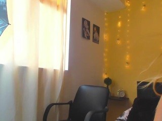 Charlotte-67 naked in her Live Sex Chat