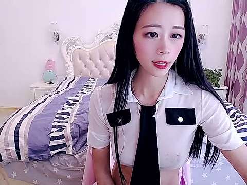 CQ-Selma naked stripping on cam for live sex video chat