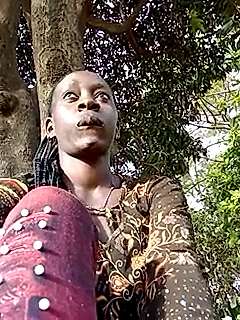 ebonygem29 naked stripping on cam for live sex video chat