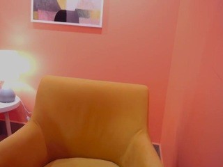 EmiliaEdwards naked in her Live Sex Chat