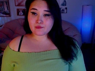 EsmiraldaWalid naked in her Live Sex Chat