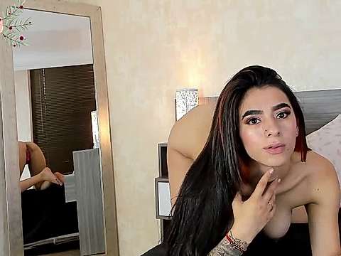 EvaMartinez naked stripping on cam for live sex video chat