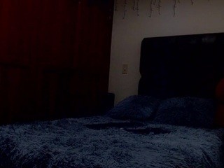 exottic-queen naked in her Live Sex Chat