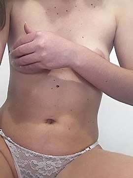 gise42 naked stripping on cam for live sex video chat