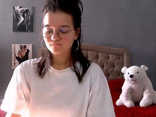 Joanne-Snyder naked in her Live Sex Chat