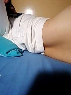 Justin_0_Alice naked stripping on cam for live sex video chat