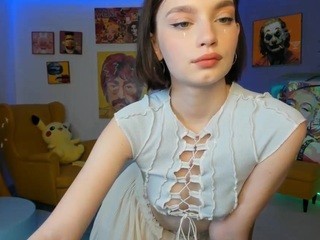 Lizi-mur naked in her Live Sex Chat