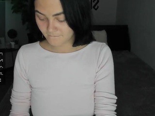 MeriBenc naked in her Live Sex Chat