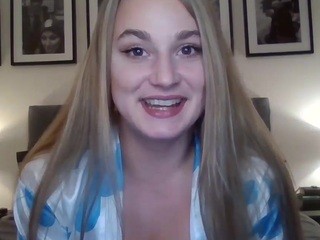 Scottish-Treasure naked in her Live Sex Chat