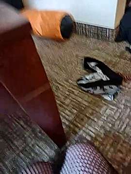 Sexiibabii69 naked stripping on cam for live sex video chat