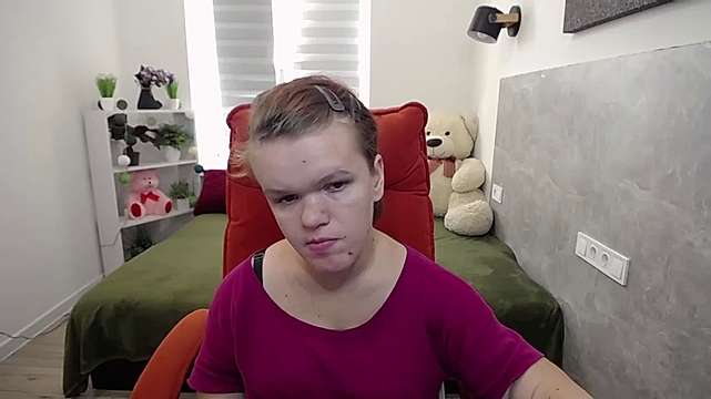 SweetNadi naked stripping on cam for live sex video chat