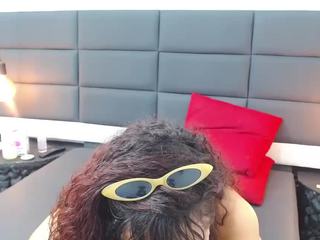 violette-ross naked in her Live Sex Chat