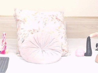ViolettXia naked in her Live Sex Chat
