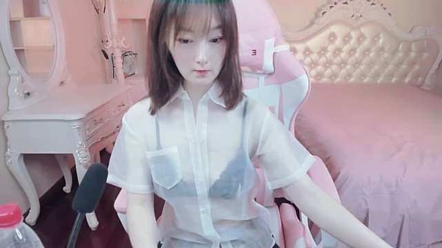 Xue-erYa naked stripping on cam for live sex video chat