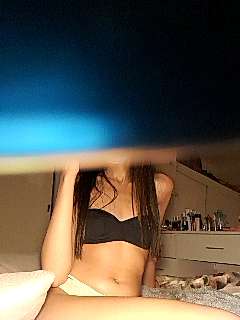 Ahlam-r naked stripping on cam for live sex video chat