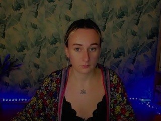 Alicia-Davidson naked in her Live Sex Chat