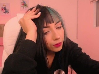 Alisson, ?? naked in her Live Sex Chat