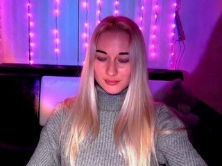 BarbieLees naked in her Live Sex Chat