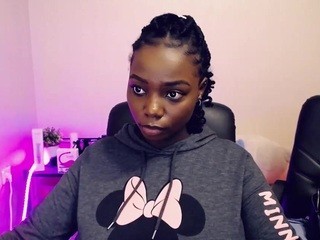 Choco-Lina naked in her Live Sex Chat
