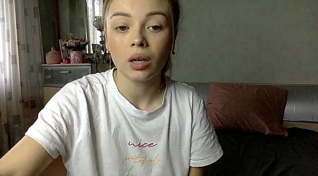 Dream_Lust naked stripping on cam for live sex video chat
