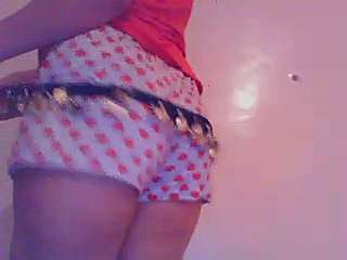 FleetingCaramel naked stripping on cam for live sex video chat