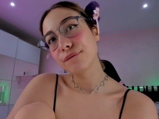 Meliveyx naked in her Live Sex Chat