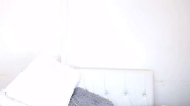 _MoniqueLovay_ naked stripping on cam for live sex video chat