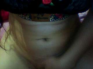 morenafit122 naked stripping on cam for live sex video chat