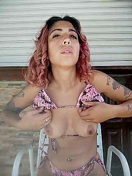 redLolita naked stripping on cam for live sex video chat