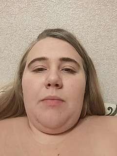Sarah_Ree naked stripping on cam for live sex video chat