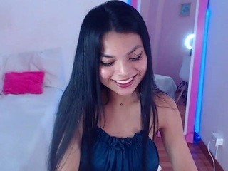 SOPHIE , ♫ naked in her Live Sex Chat